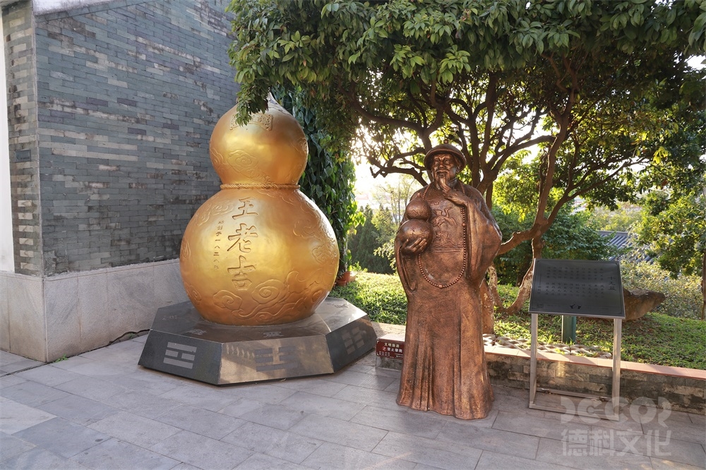 如何设计园艺展馆以最大程度地利用自然光线