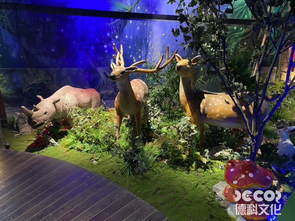 园艺展馆设计中如何处理植物的生长和展示时间安排