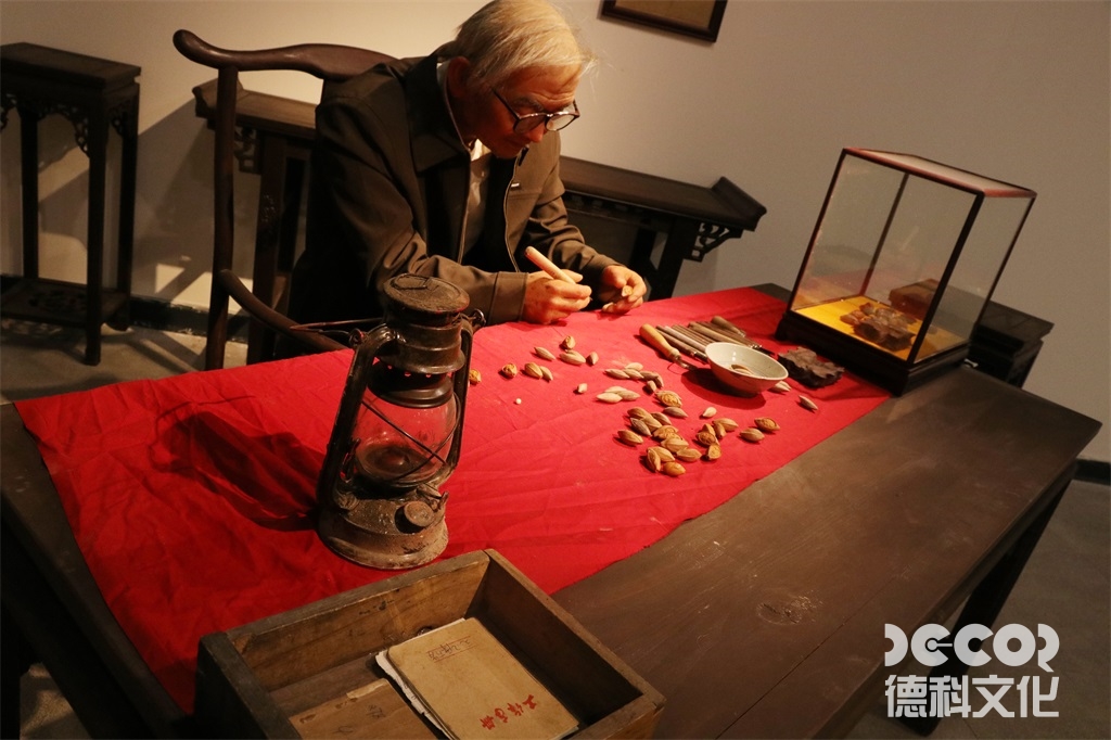 展馆装修公司如何应对展馆装修中的户外展示和景观设计？