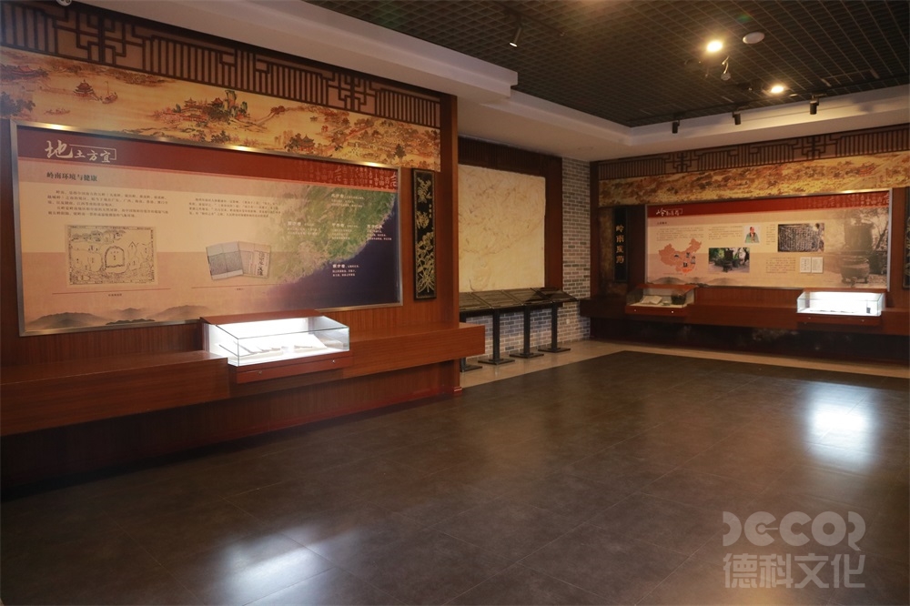 园艺展馆设计中如何平衡室内和室外展示区域？
