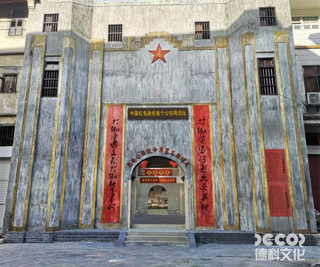 战争纪念博物馆设计如何通过展示战争文物提升观众对历史的理解？